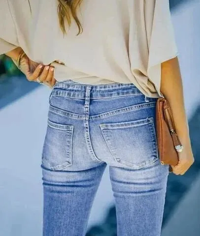 High-Waist-Jeans im Stil