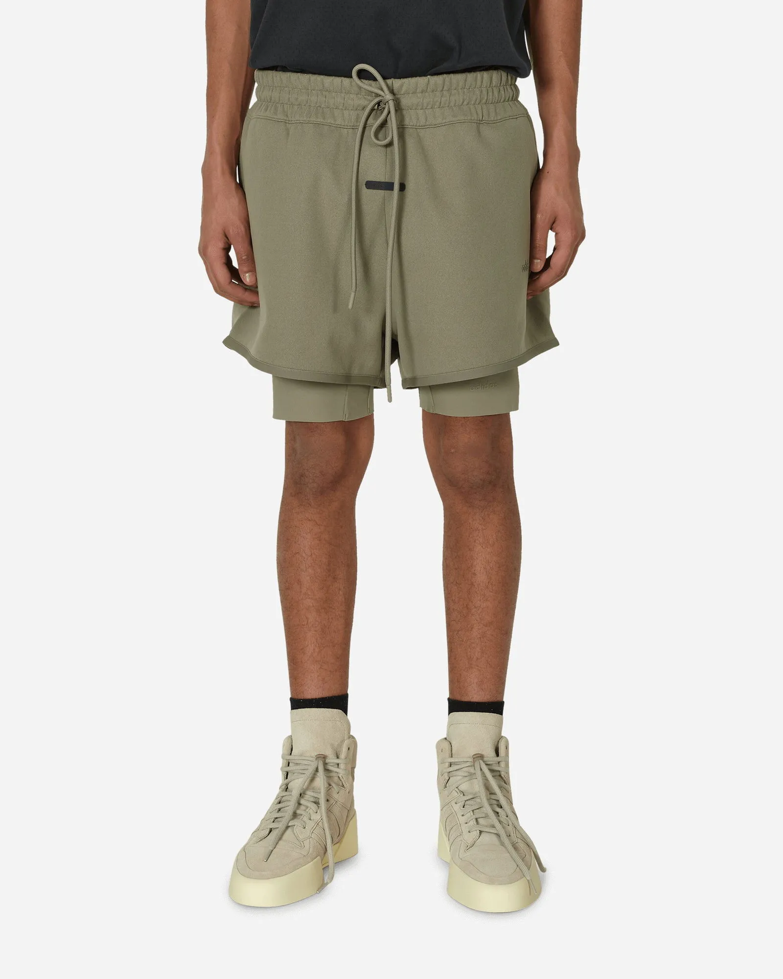 Kurze Hosen adidas Originals Fear of God Athletics Suede Fleece Shorts Clay IS8704 001