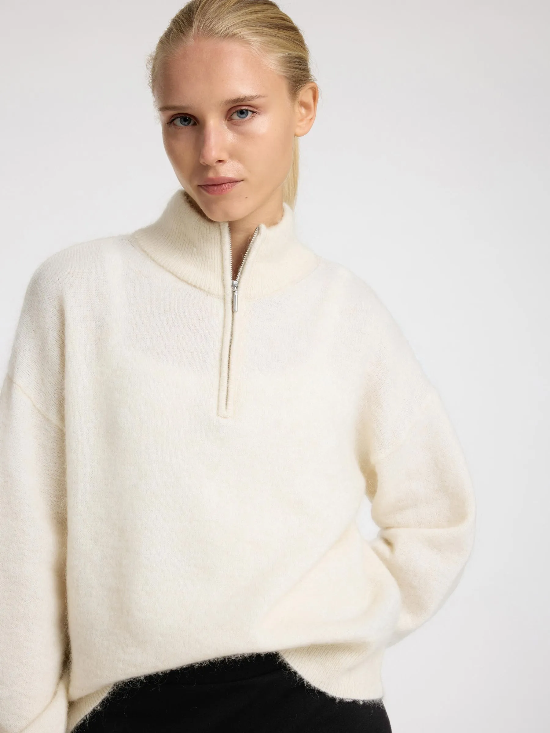 LANGARM HALF-ZIP PULLOVER