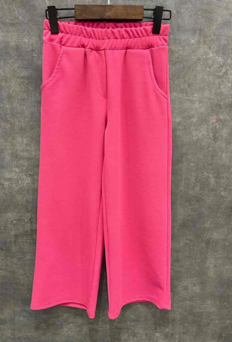 Palazzo pants in crepe material