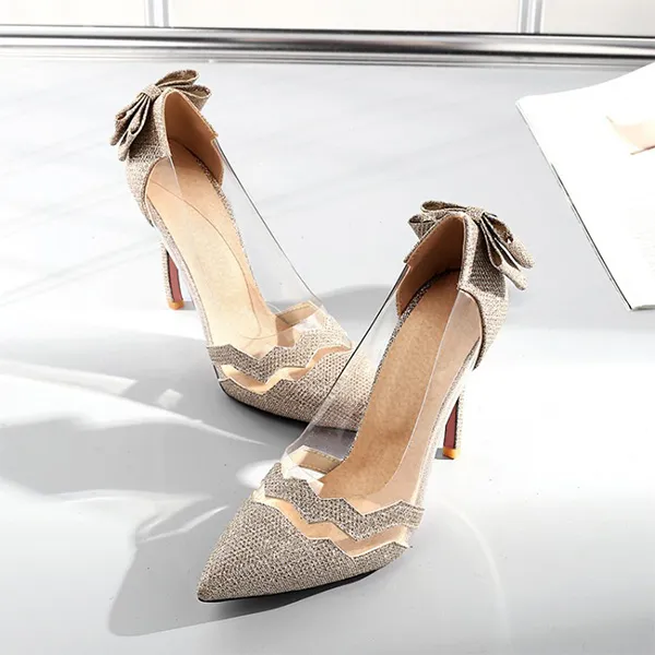 Stilettos mit spitzer Zehenpartie und halbtransparenten High Heels